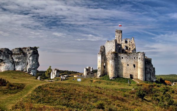 Ruiny zamku w Mirowie